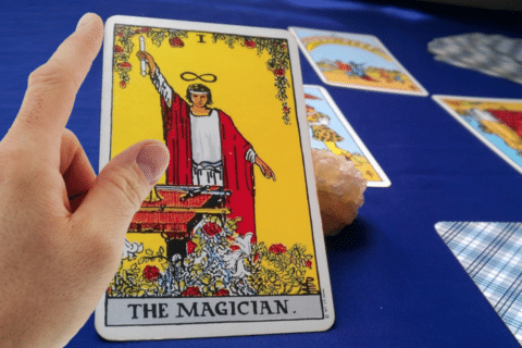 TAROT - CARTA DO MAGO: Use o Poder do Mago para prosperar e atrair vitórias!