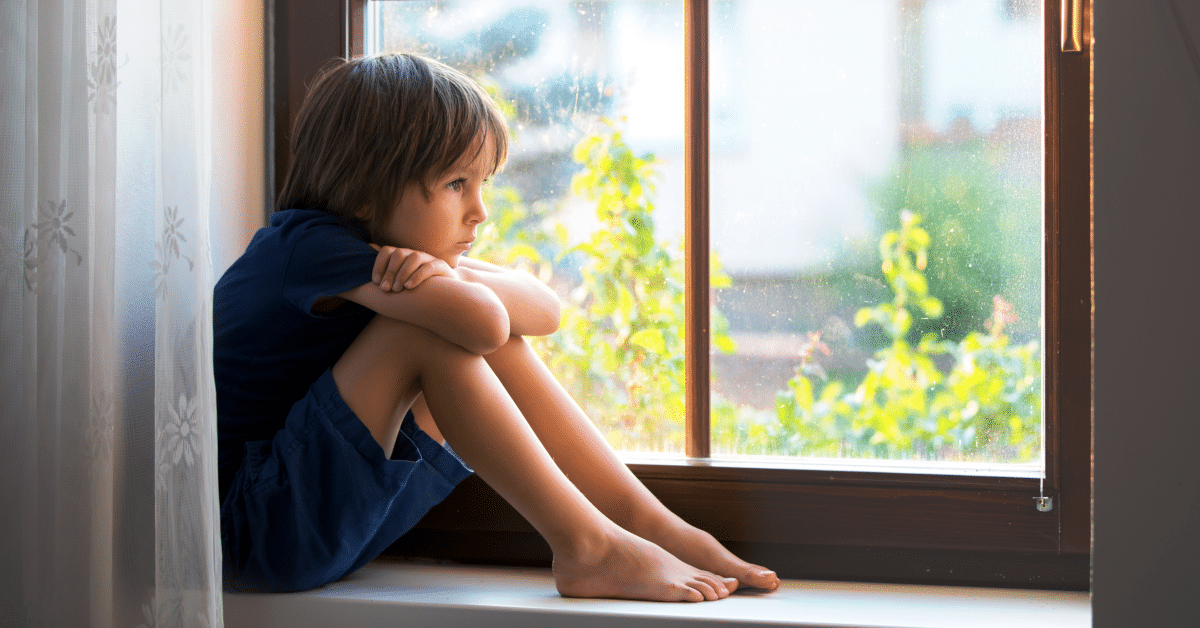 A solidão da criança em uma sociedade hiperconectada